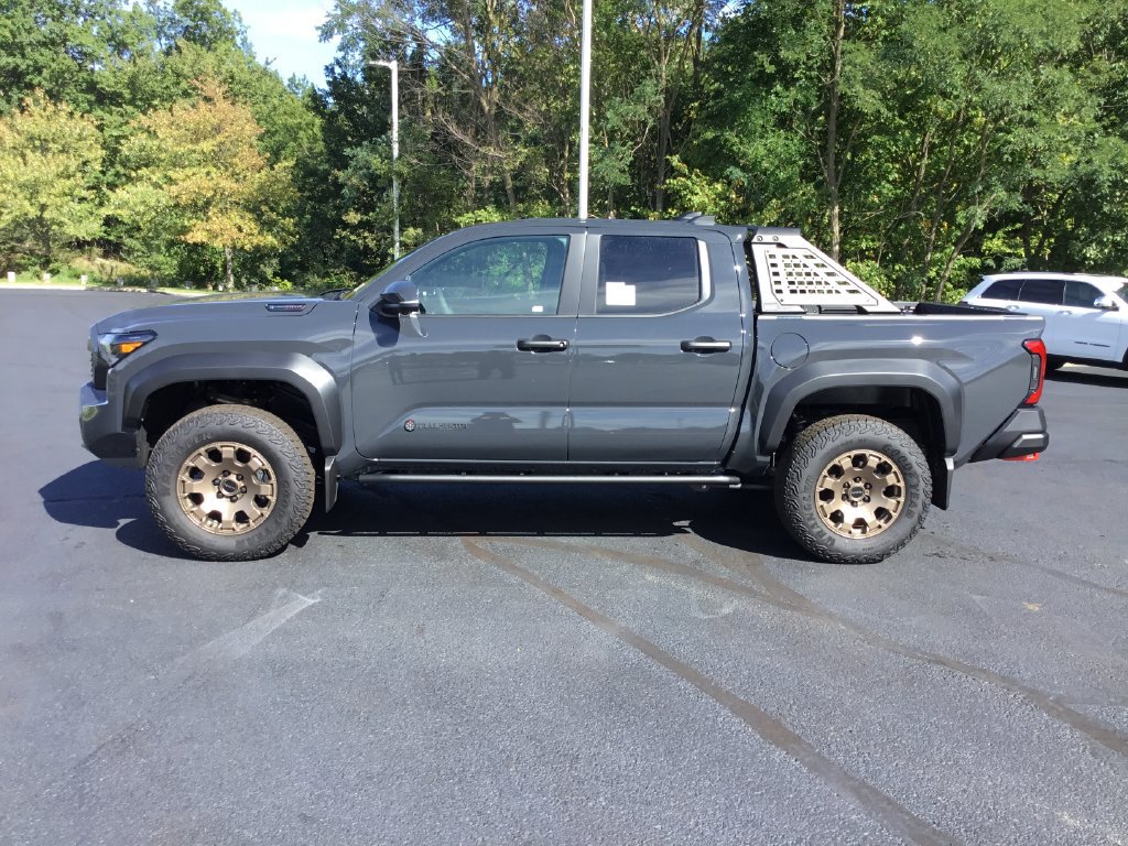 New 2026 Toyota Tacoma i-FORCE MAX Trailhunter 4X4 DOUBLE CAB HV