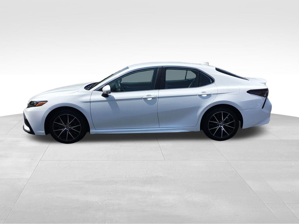 Used 2023 Toyota Camry SE with VIN 4T1G11AK0PU740003 for sale in Bedford, OH