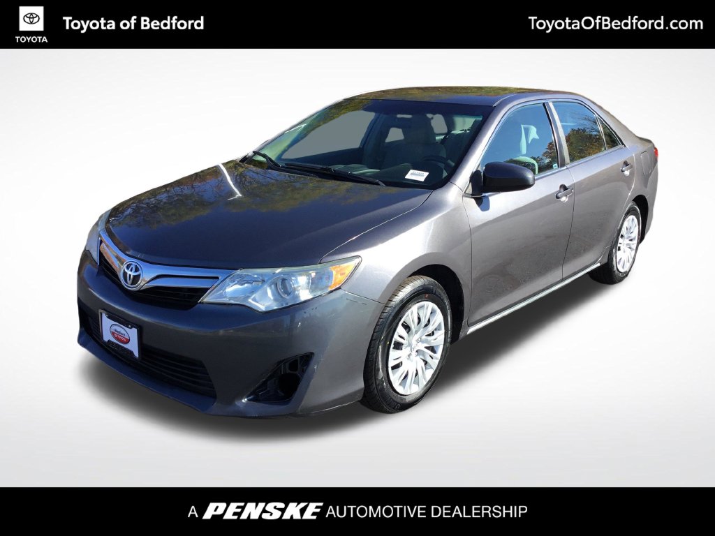 2014 Toyota Camry Sedan 