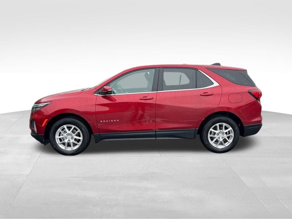 Used 2022 Chevrolet Equinox LT with VIN 3GNAXKEV1NL167081 for sale in Bedford, OH
