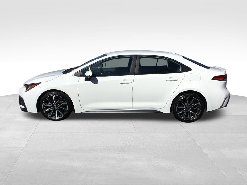 Used 2022 Toyota Corolla SE Sedan