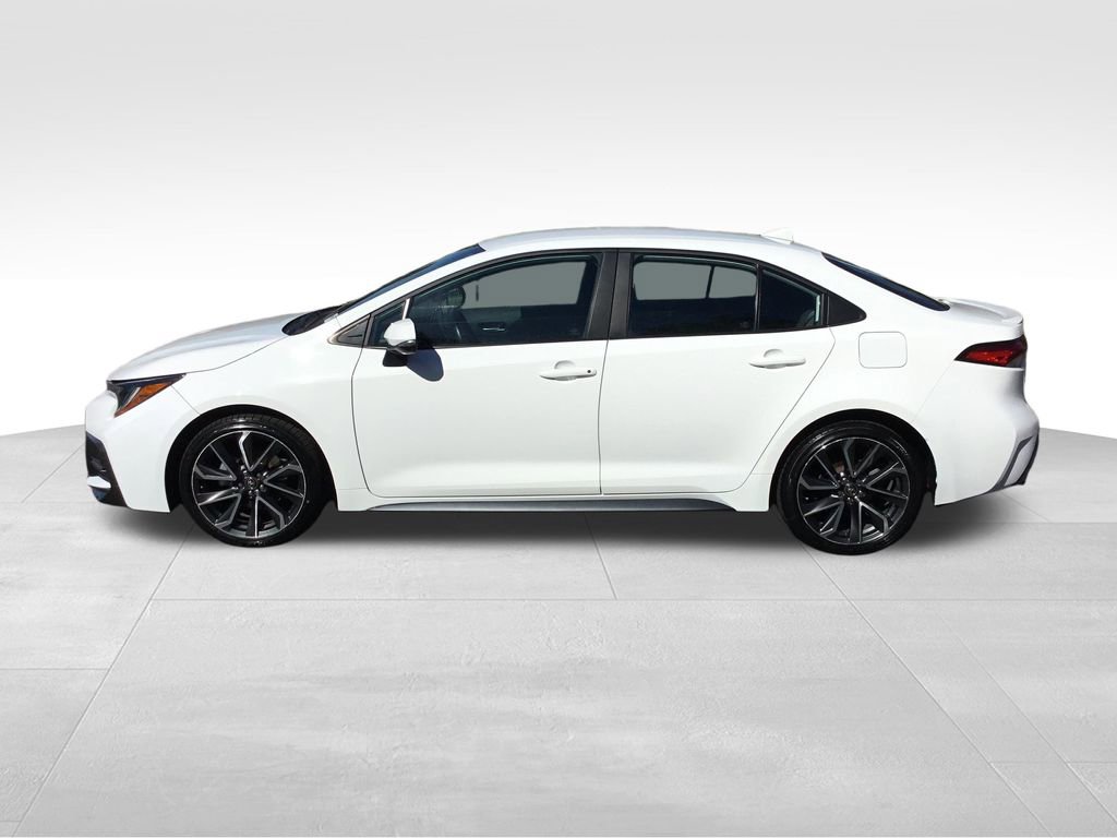 2022 Toyota Corolla SE photo 2