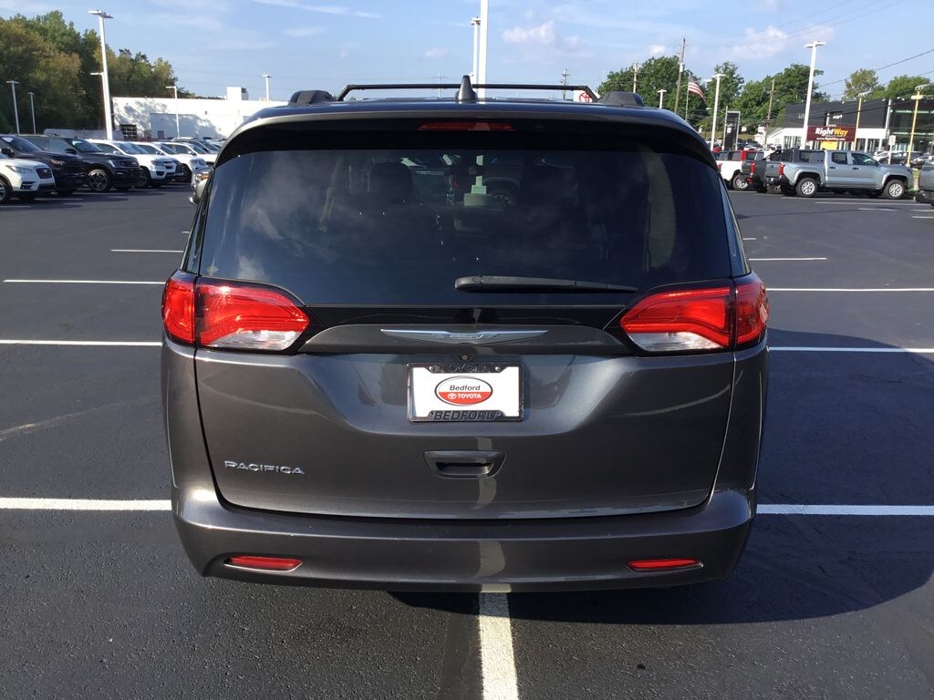 Used 2017 Chrysler Pacifica LX Van