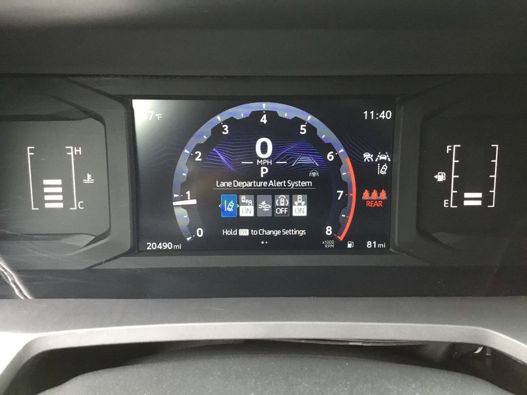 2025 Toyota Tacoma SR5 - Photo 19