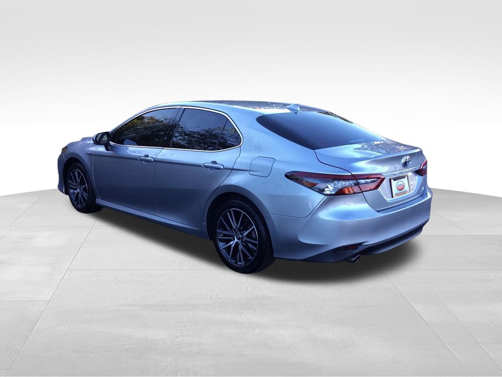 2021 Toyota Camry Hybrid XLE photo 3