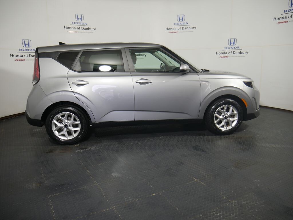 Used 2023 Kia Soul LX Hatchback