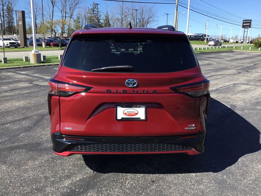 Used 2022 Toyota Sienna XSE Van Passenger Van
