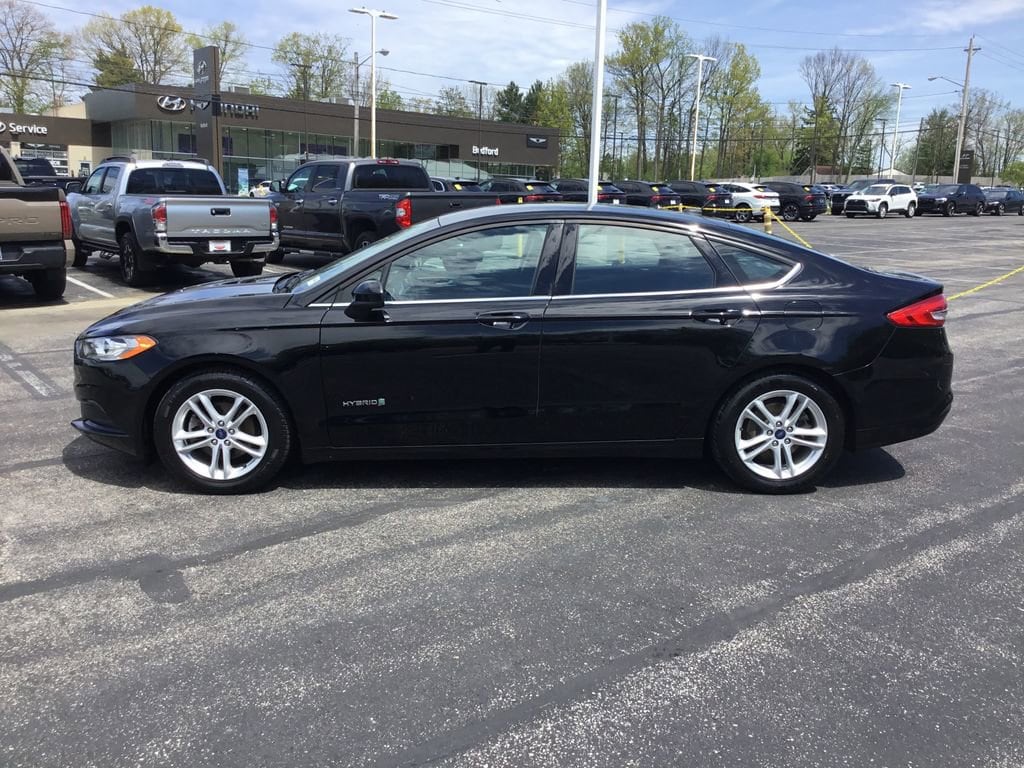 Used 2018 Ford Fusion Hybrid SE Sedan