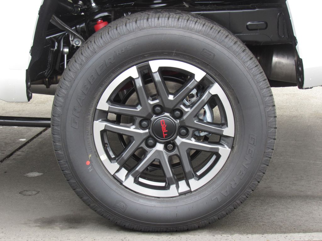 2026 Toyota Tacoma TRD Sport - Photo 35