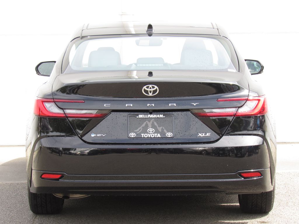 2025 Toyota Camry XLE - Photo 7