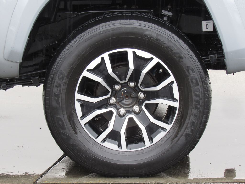 2020 Toyota Tacoma TRD Sport - Photo 32