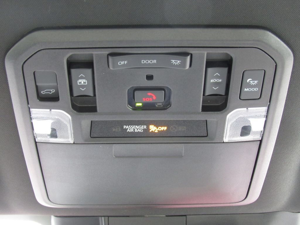 2024 Toyota Sequoia Platinum - Photo 33