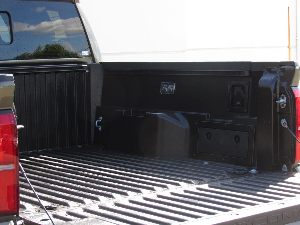 2026 Toyota Tacoma TRD Off Road - Photo 9