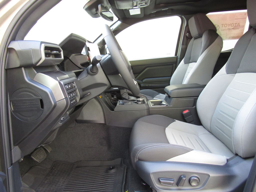 2026 Toyota Tacoma TRD Off Road - Photo 15