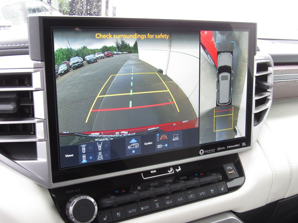2024 Toyota Sequoia Platinum - Photo 41