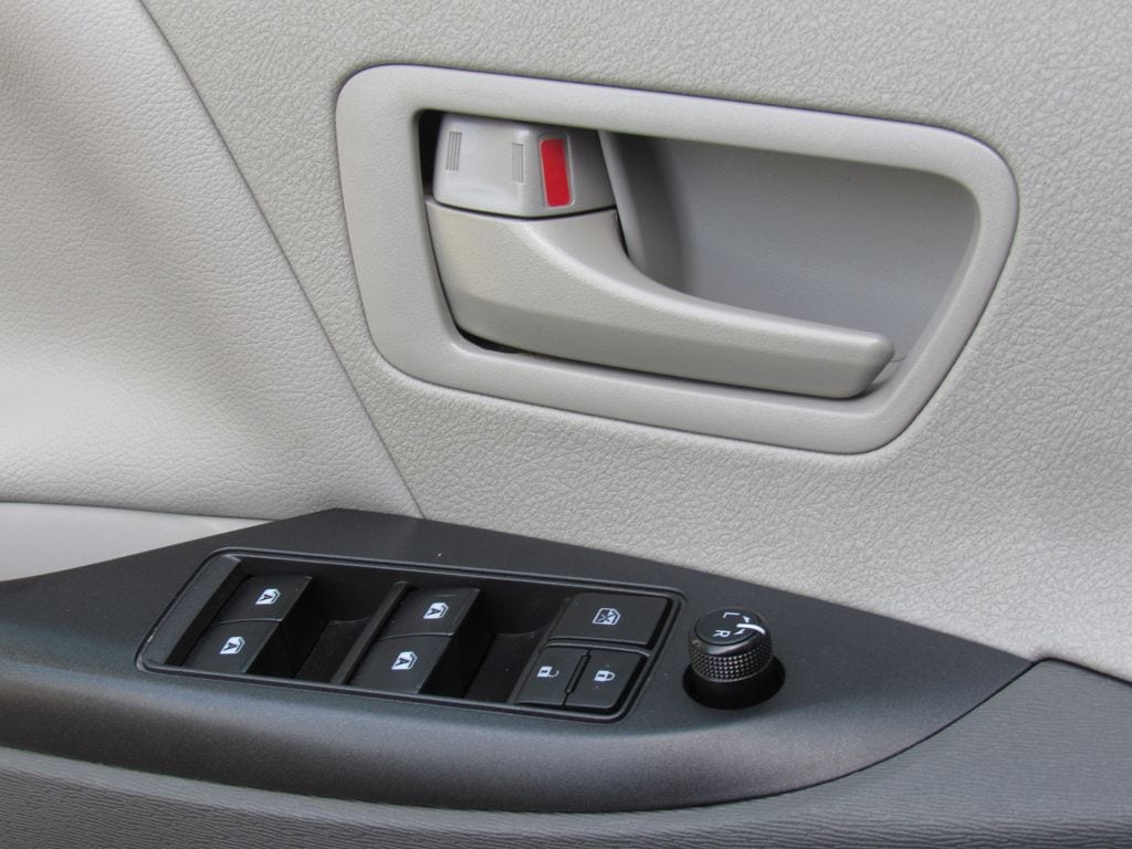 2020 Toyota Sienna L - Photo 32