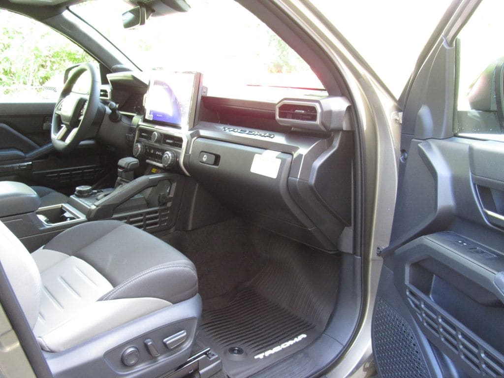 2026 Toyota Tacoma TRD Off Road - Photo 22