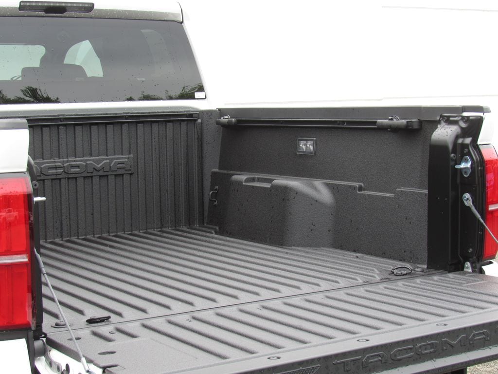 2026 Toyota Tacoma TRD Sport - Photo 9