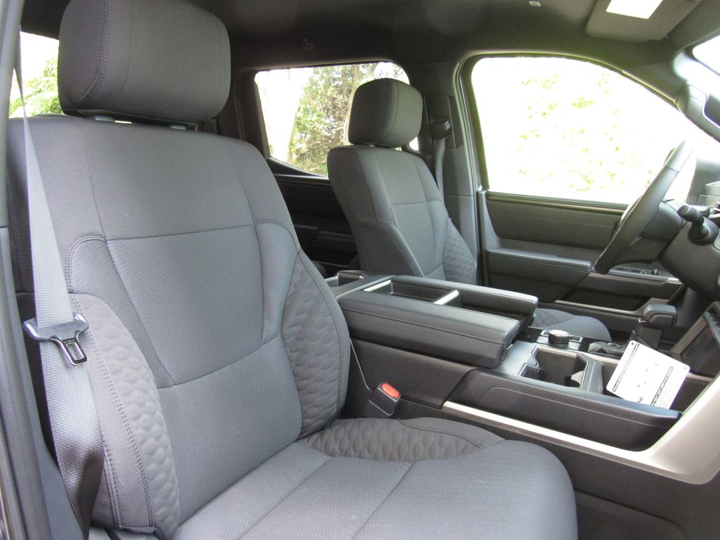 2026 Toyota Tundra SR5 - Photo 22