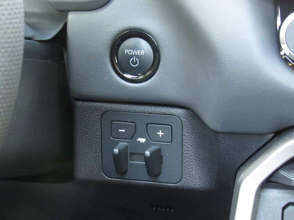 2026 Toyota Sequoia Platinum - Photo 36