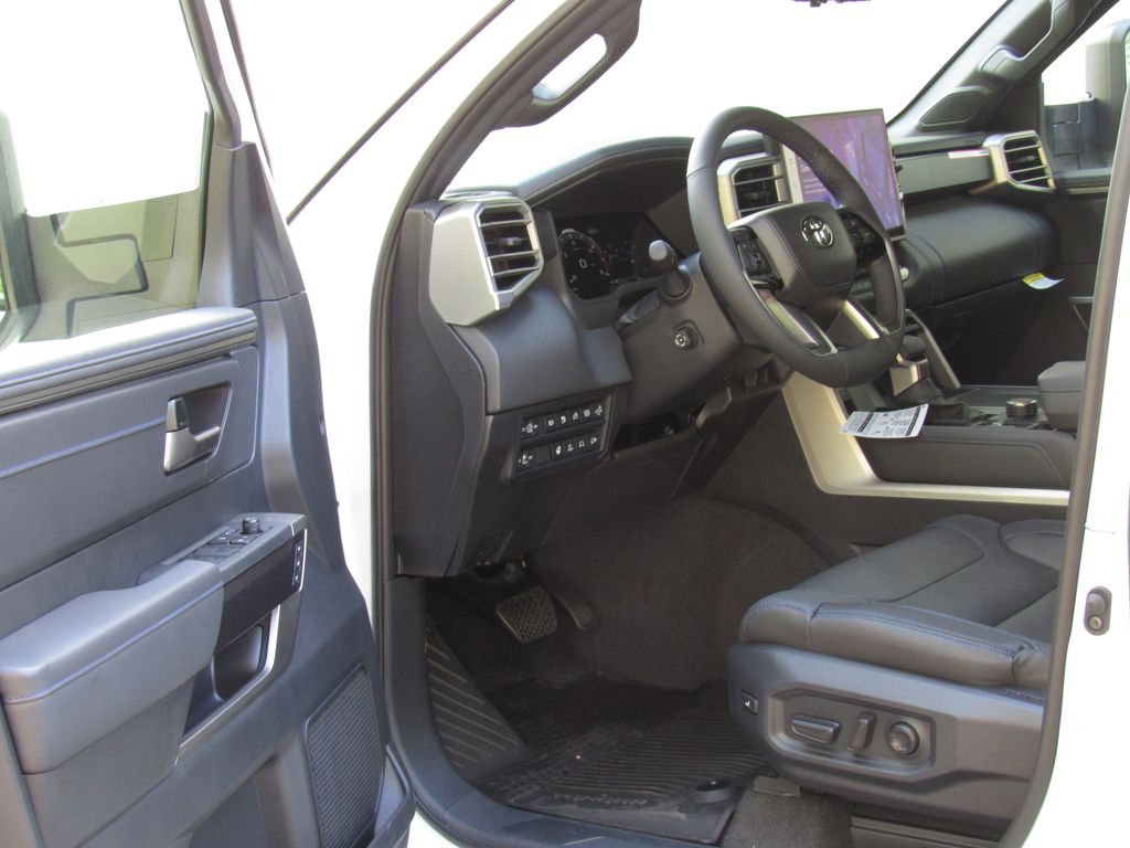 2026 Toyota Tundra Platinum - Photo 15