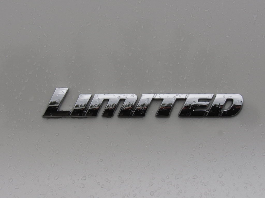 2023 Toyota 4Runner Limited - Photo 8