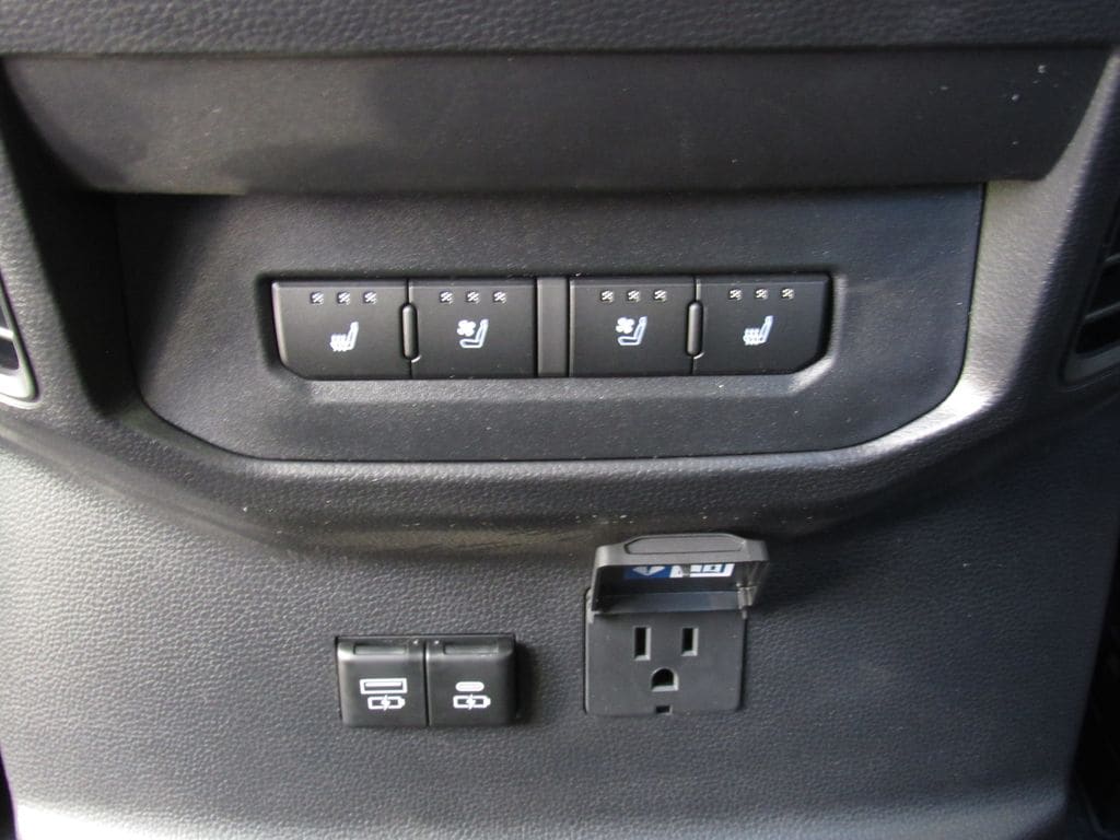 2026 Toyota Tundra Platinum - Photo 38