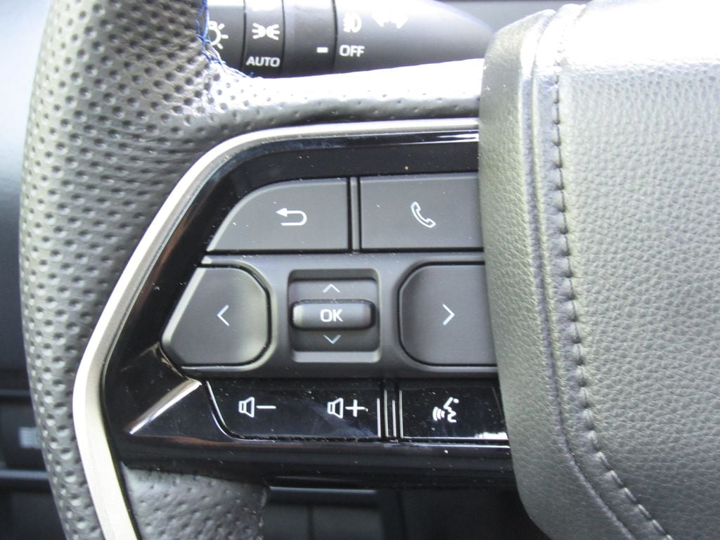 2026 Toyota Sequoia Platinum - Photo 31