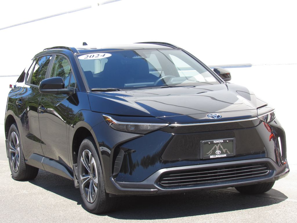 Used 2024 Toyota bZ4X XLE with VIN JTMABACA5RA077768 for sale in Bellingham, WA