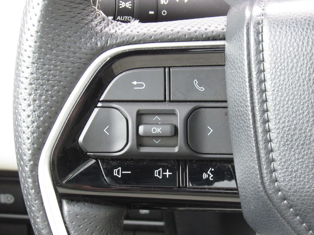 2024 Toyota Sequoia Platinum - Photo 31