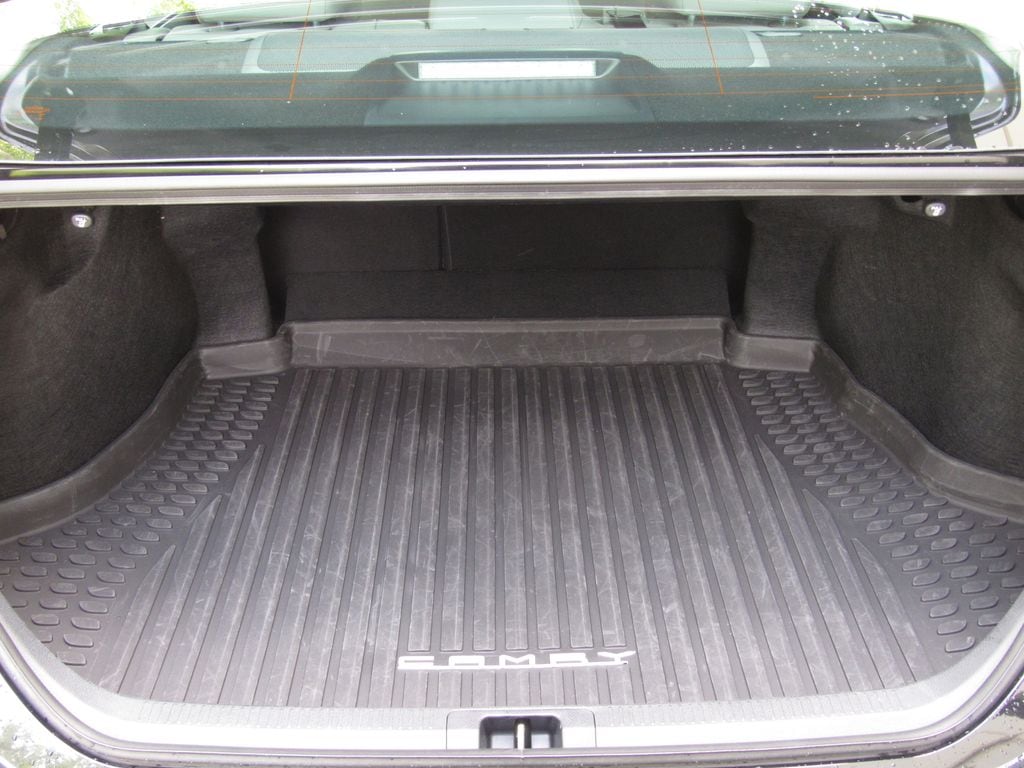 2025 Toyota Camry XLE - Photo 22