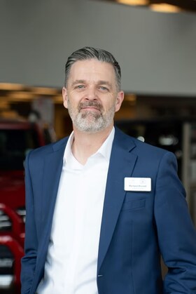 Staff member Richard Brunell from ID_b25980