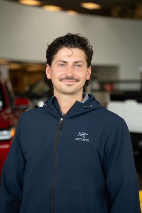 Staff member Stephen Matthes from ID_7b5457
