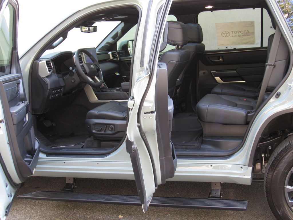 2026 Toyota Sequoia Platinum - Photo 14