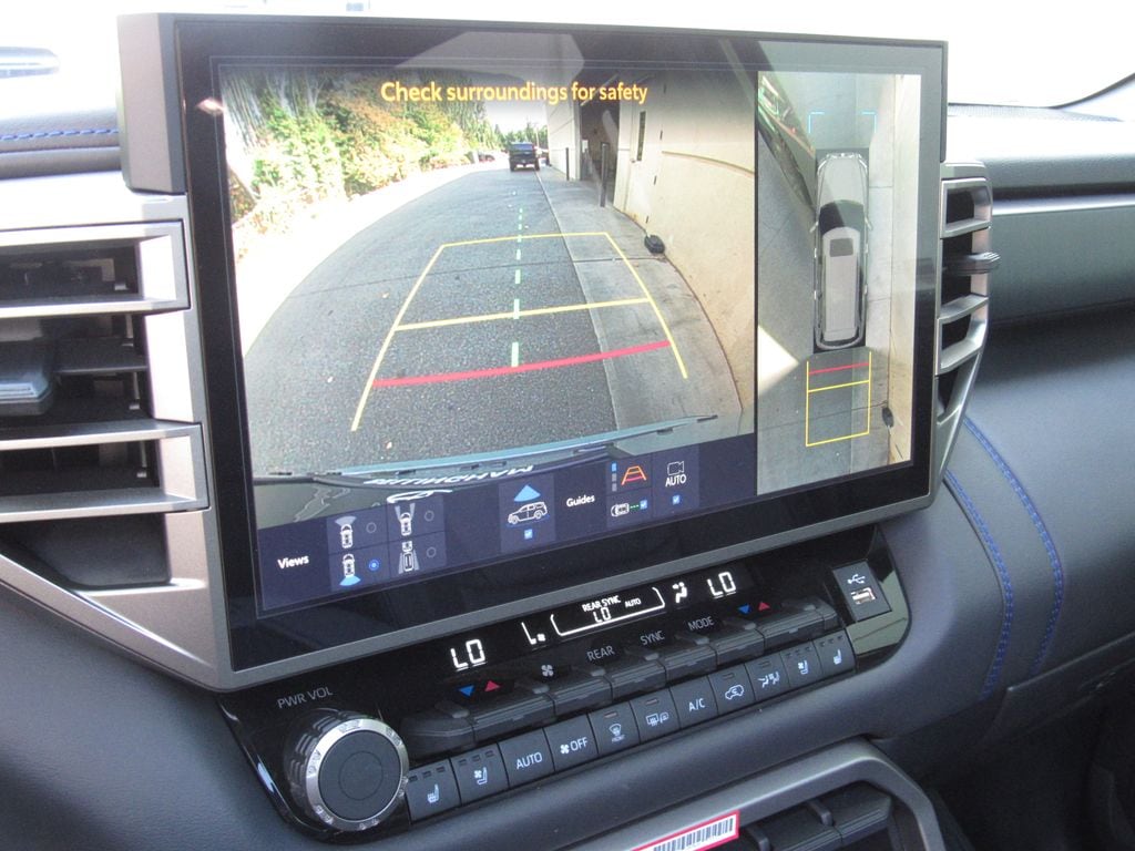 2026 Toyota Sequoia Platinum - Photo 41