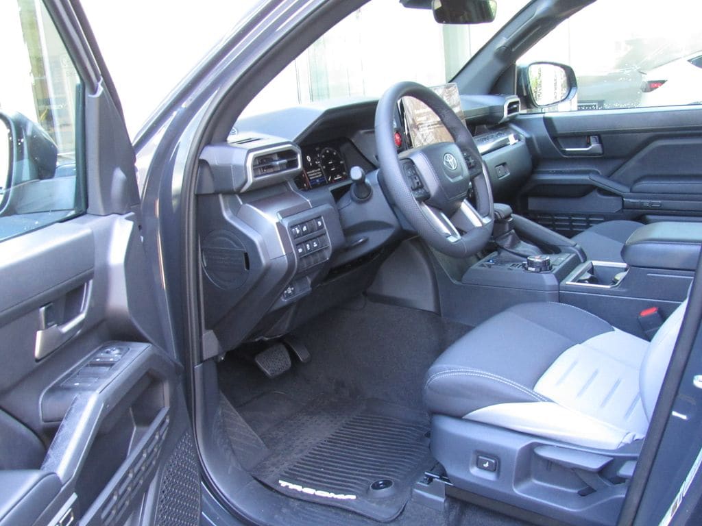 2026 Toyota Tacoma TRD Off Road - Photo 15
