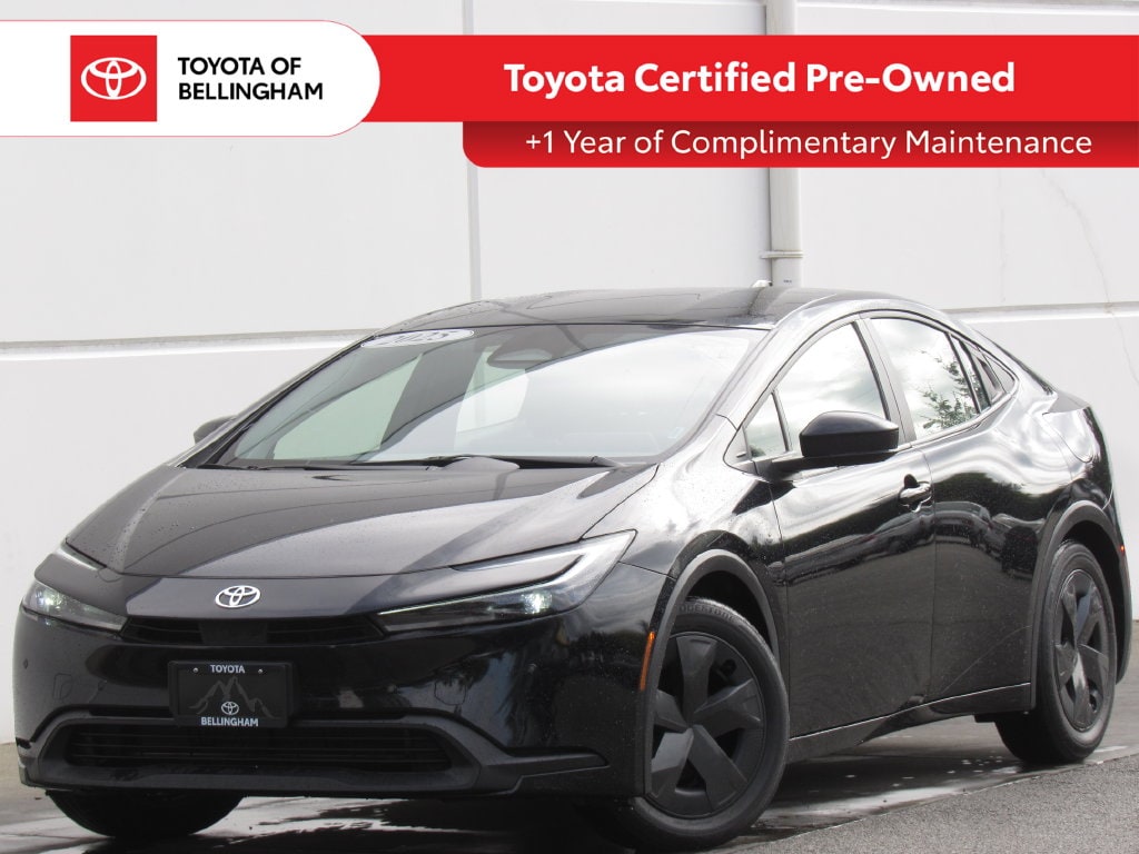 2025 Toyota Prius LE