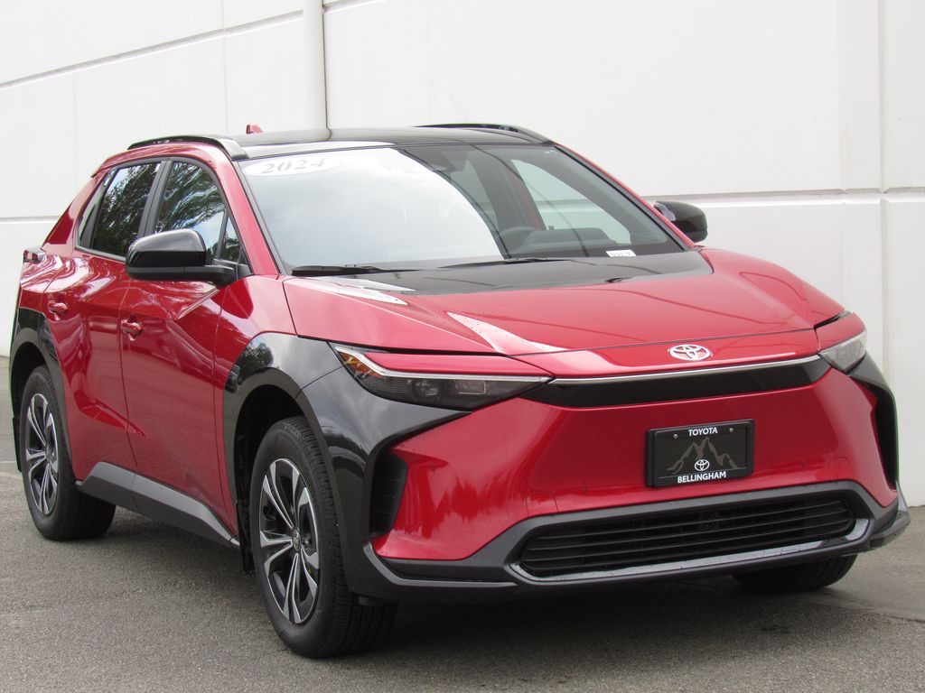 Used 2024 Toyota bZ4X XLE with VIN JTMABACA1RA090517 for sale in Bellingham, WA