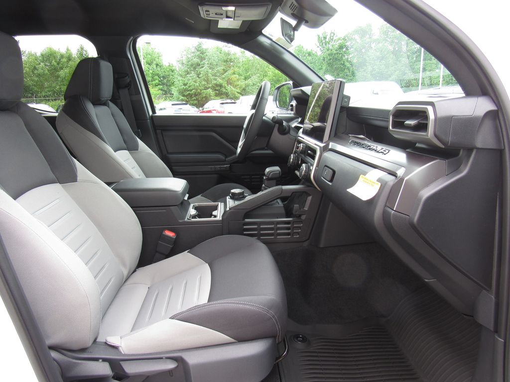 2026 Toyota Tacoma TRD Sport - Photo 21