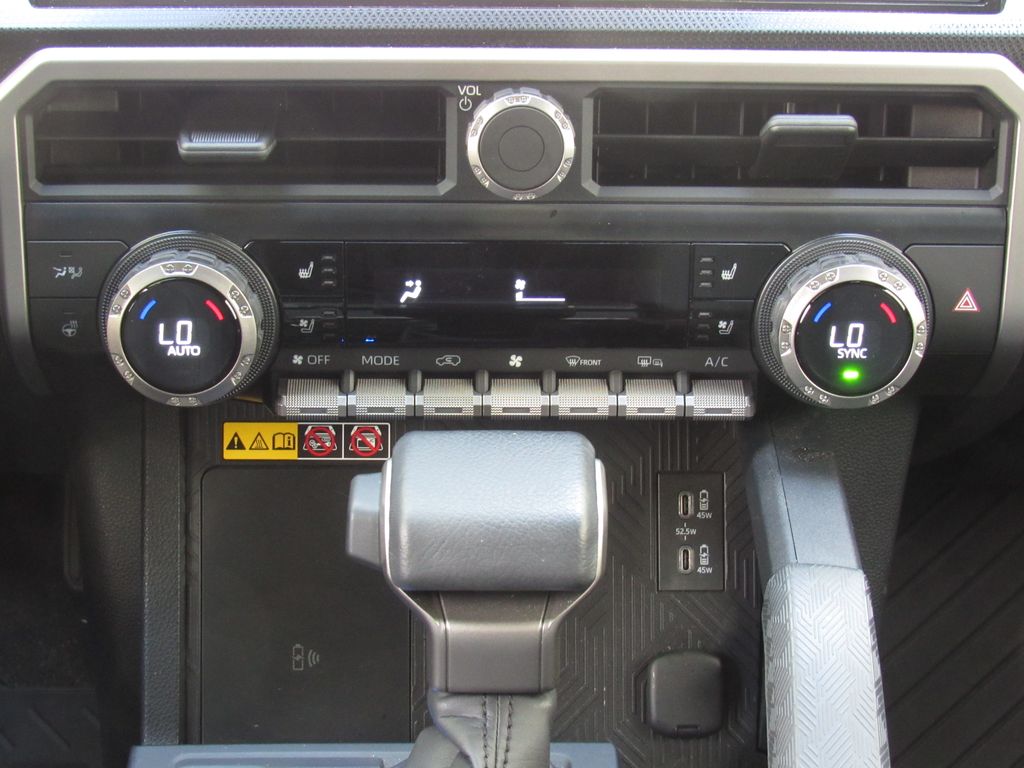 Photo 33