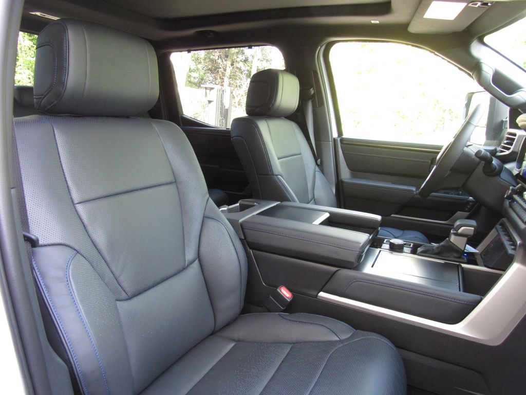 2026 Toyota Tundra Platinum - Photo 25
