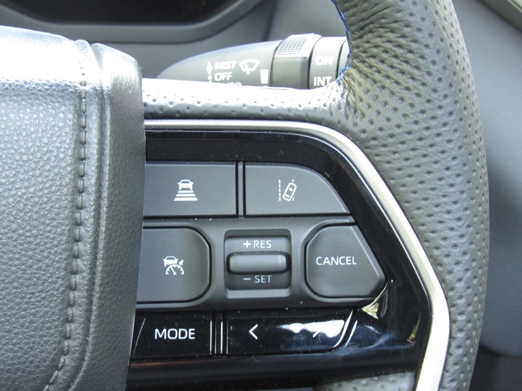 2026 Toyota Sequoia Platinum - Photo 32