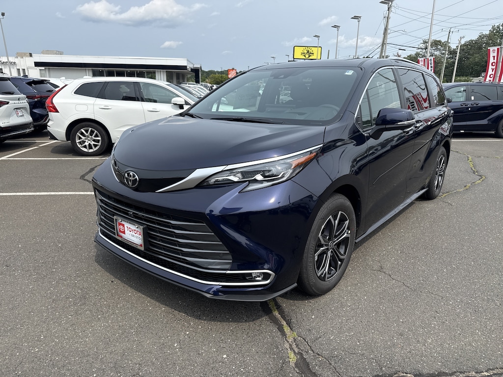New 2026 Toyota Sienna Platinum Van Passenger Van