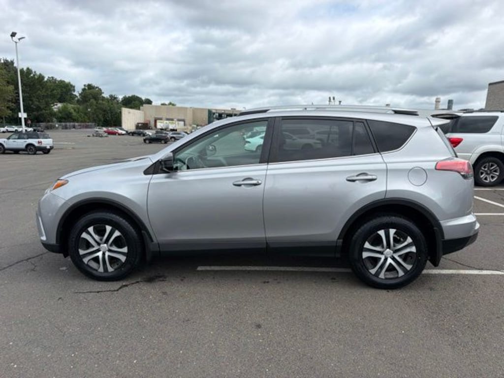 Used 2017 Toyota RAV4 LE SUV