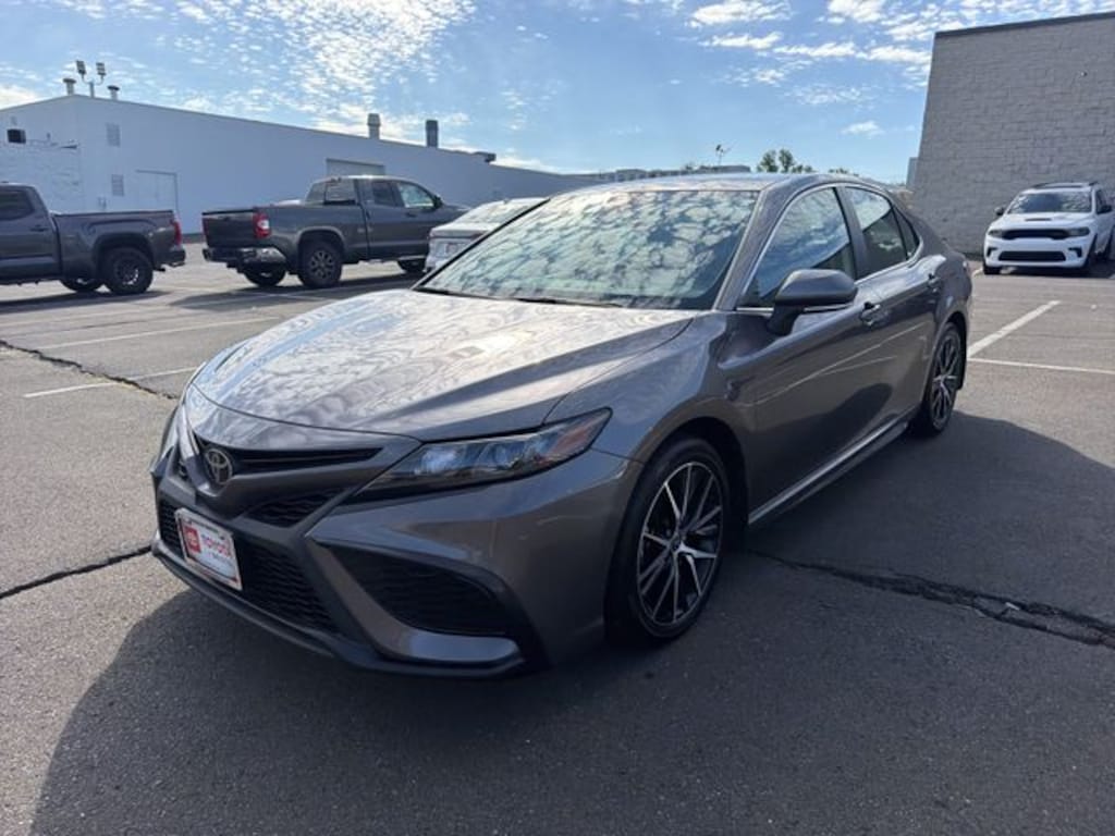 Used 2024 Toyota Camry SE Sedan