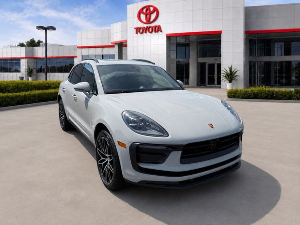 Used 2026 Porsche Macan SUV