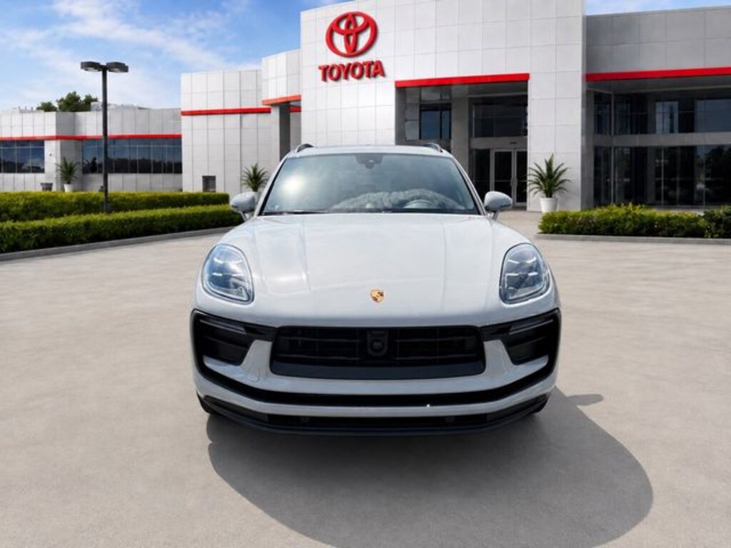 Used 2026 Porsche Macan SUV