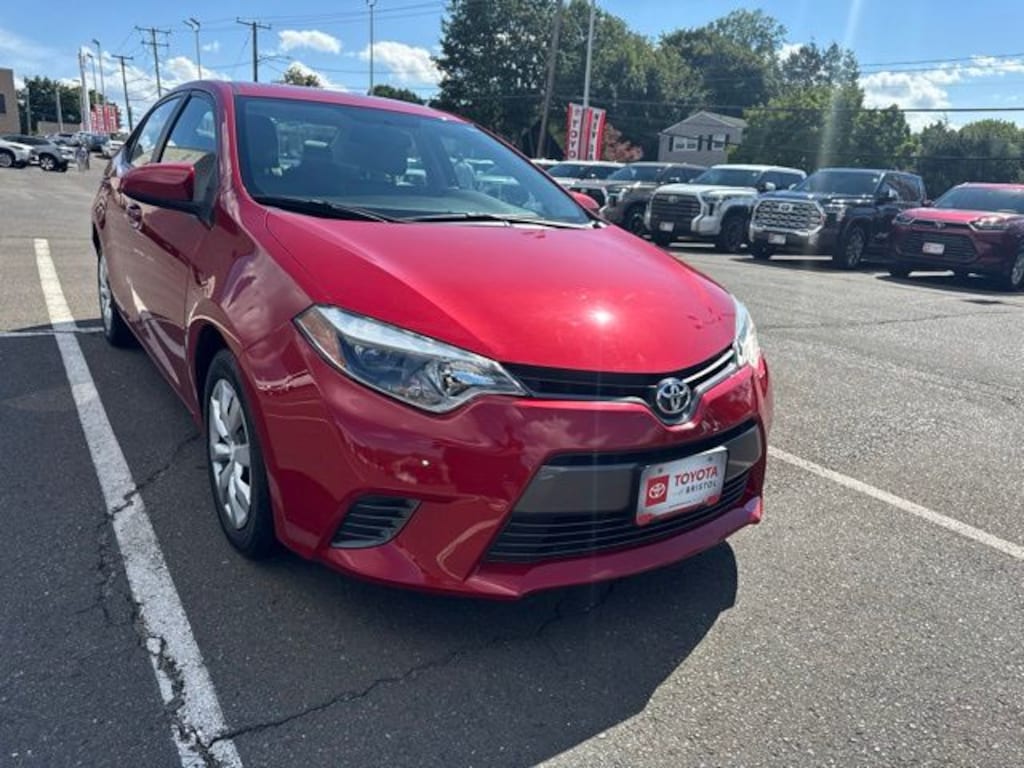 Used 2016 Toyota Corolla LE Sedan