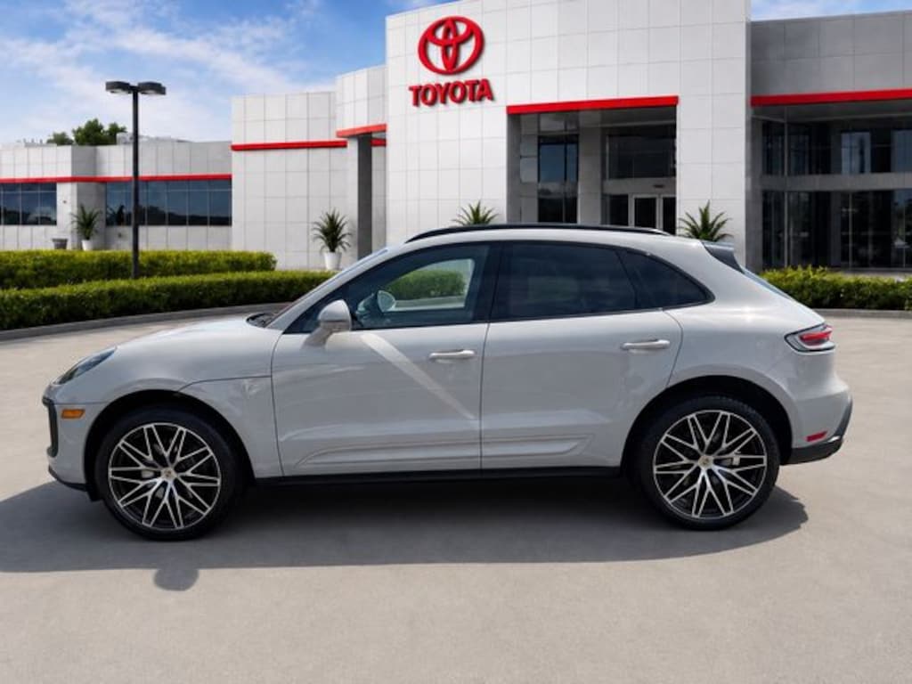 Used 2026 Porsche Macan SUV