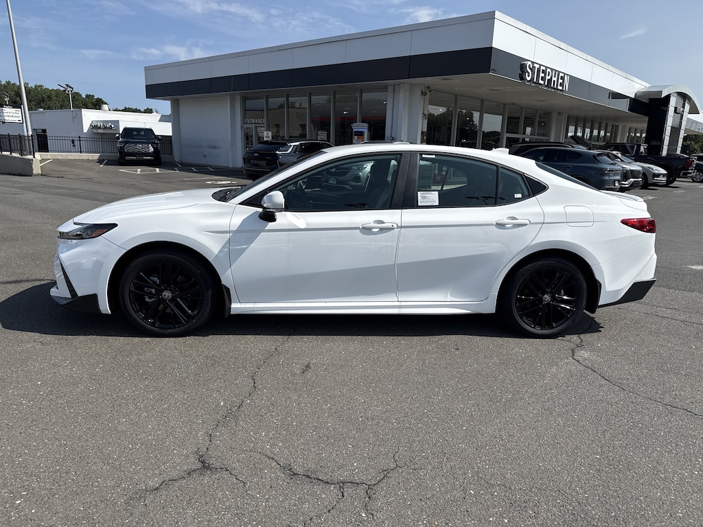 New 2026 Toyota Camry SE Sedan